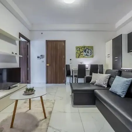 Apartament 2 Bedroom In *