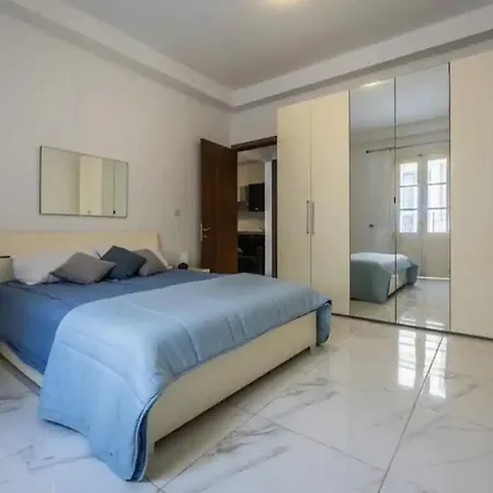 Apartamento 2 Bedroom In *