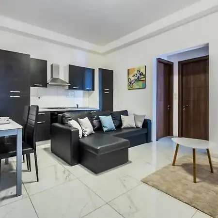 Apartamento 2 Bedroom In *